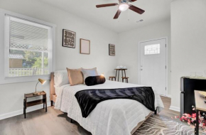 Charleston Moncks Corner Cozy Apt near Downtown